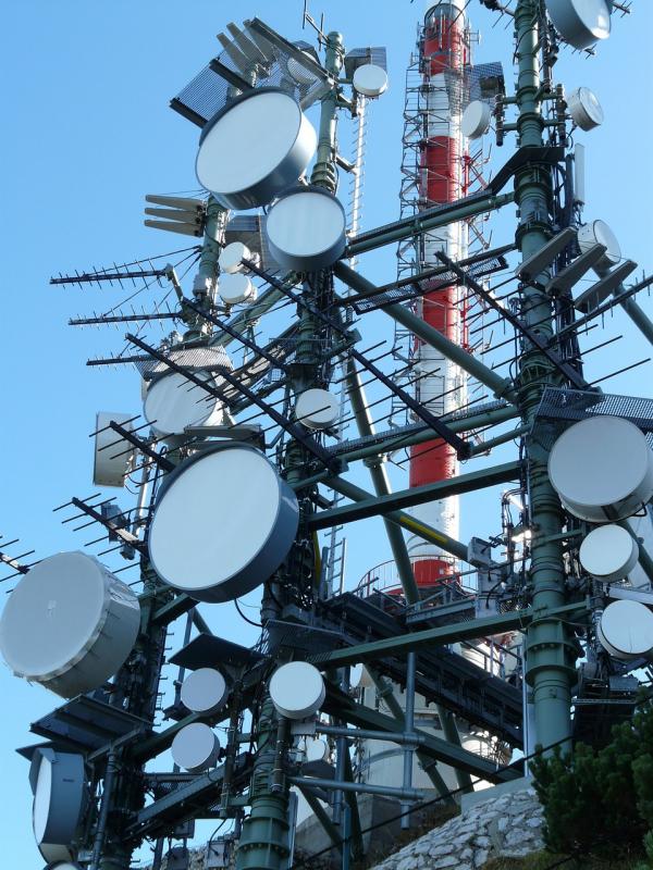Instalação de antena coletiva em prédio